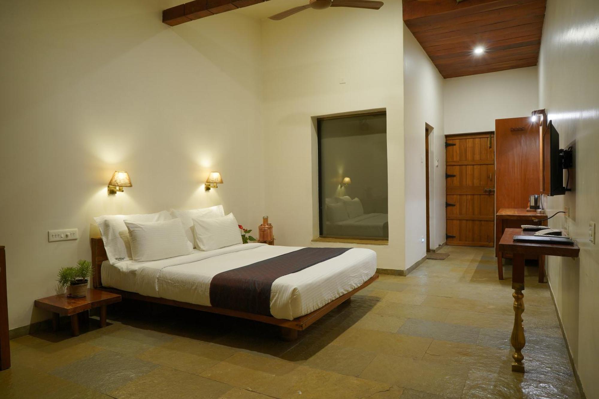 Nisarg Resort Kolhapur Exterior photo