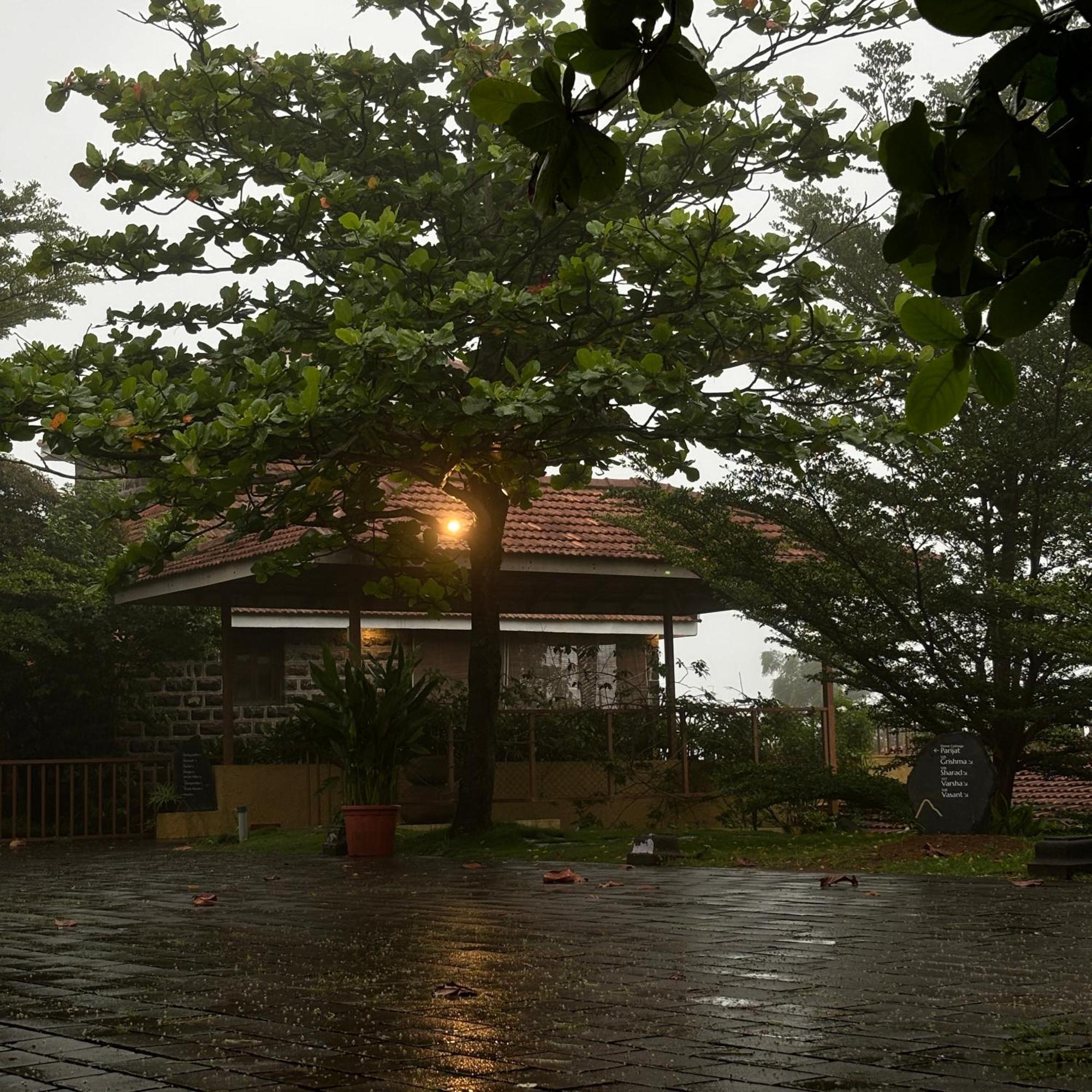 Nisarg Resort Kolhapur Exterior photo