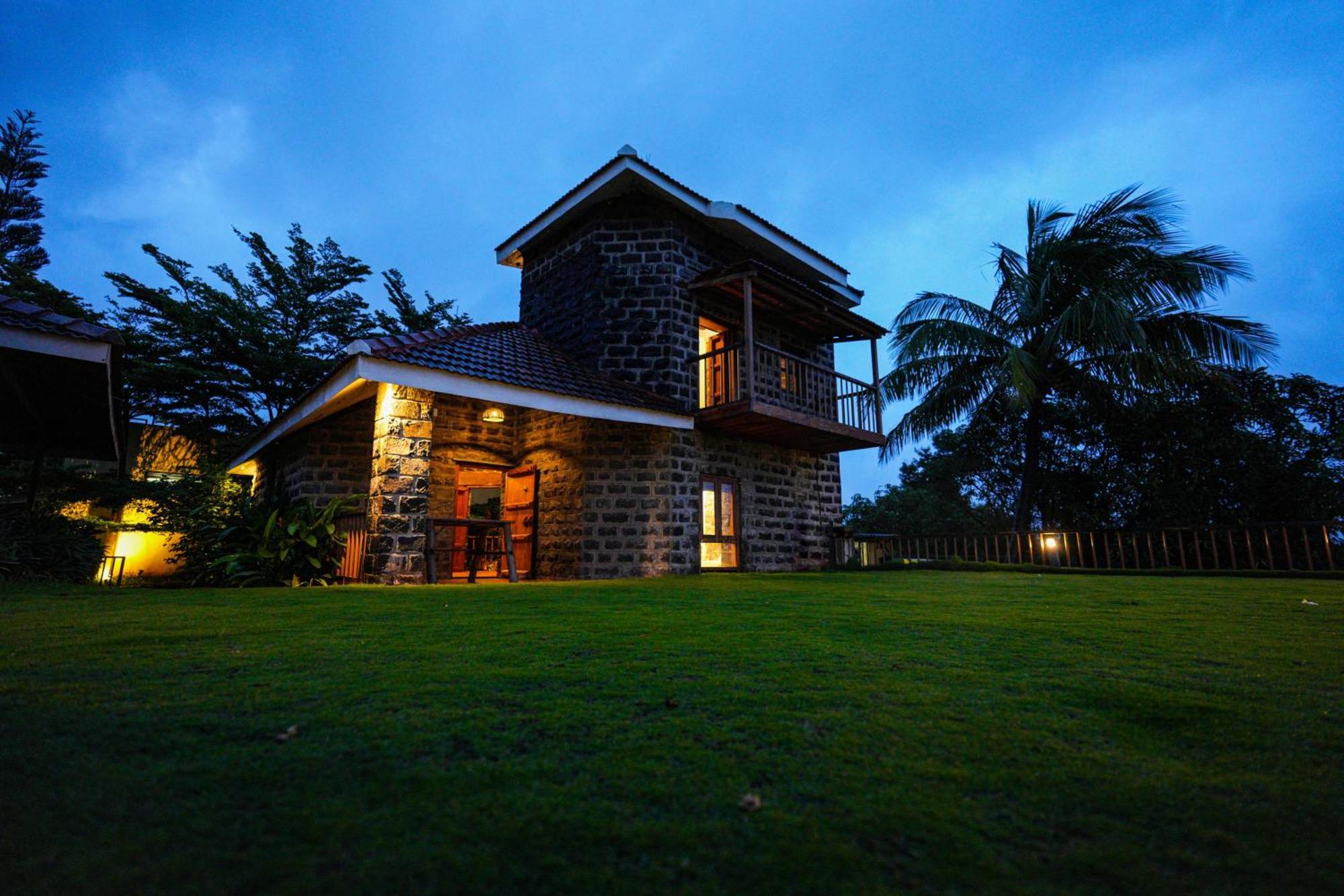 Nisarg Resort Kolhapur Exterior photo